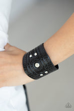 Load image into Gallery viewer, Orange County - Black (Unisex)
