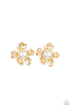 Load image into Gallery viewer, Apple Blossom Pearls - Gold

